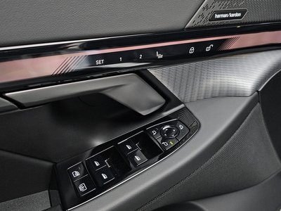 2026 BMW 5 SERIES — миниатюра 34