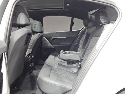 2026 BMW 5 SERIES — миниатюра 16