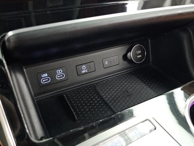 2024 Genesis GV80 — миниатюра 32