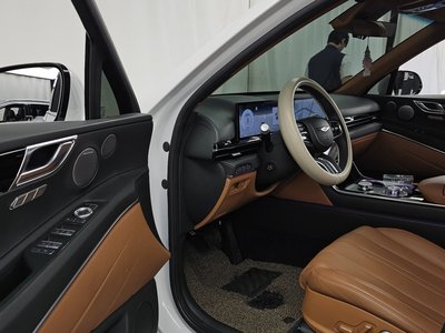 2024 Genesis GV80 — миниатюра 13