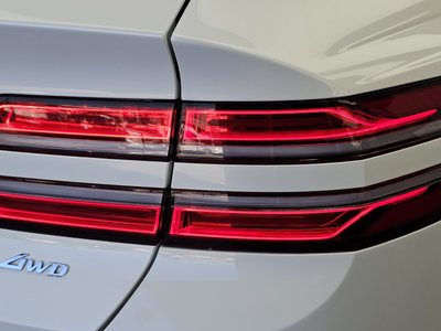 2024 Genesis GV80 photo 10