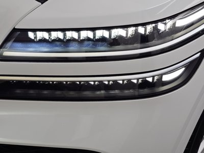 2024 Genesis GV80 photo 9