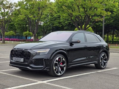 AUDI RS Q8 - 1