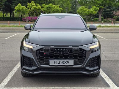 AUDI RS Q8 - 2