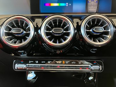 2025 Mercedes-BENZ CLA — миниатюра 25