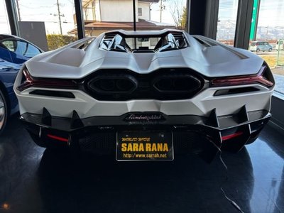 صورة 7 لـ 2025 Lamborghini REVUELTO