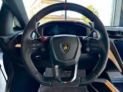 صورة مصغرة 11 لـ 2025 Lamborghini REVUELTO