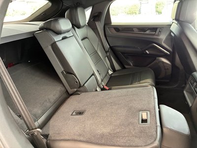 صورة مصغرة 46 لـ 2026 Porsche CAYENNE