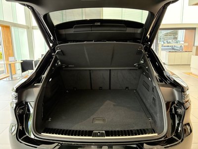 صورة مصغرة 49 لـ 2026 Porsche CAYENNE