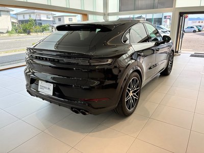 صورة 3 لـ 2026 Porsche CAYENNE
