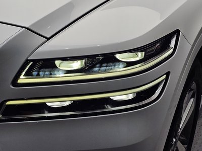صورة 9 لـ 2021 Genesis GV80