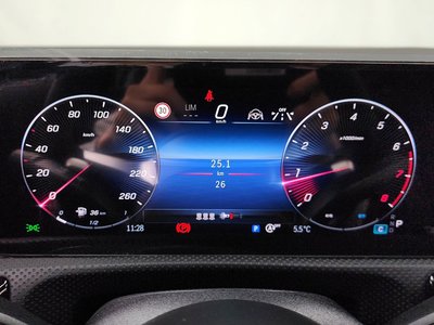 MERCEDES-BENZ CLA - 8