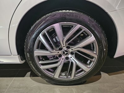 MERCEDES-BENZ E-CLASS - 6