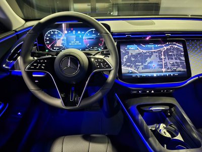 MERCEDES-BENZ E-CLASS - 8