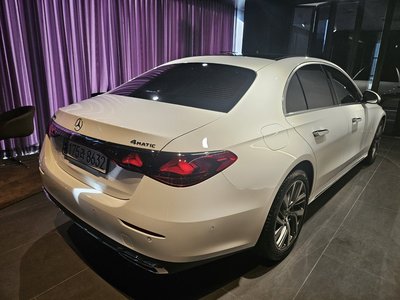 MERCEDES-BENZ E-CLASS - 5