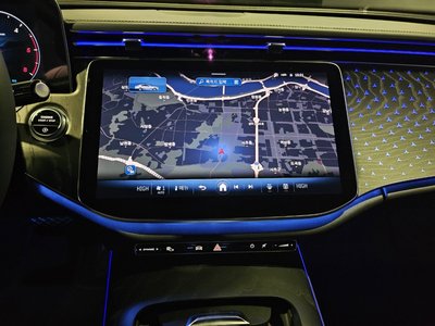 MERCEDES-BENZ E-CLASS - 4