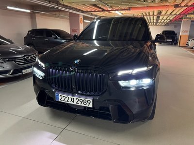 BMW X7