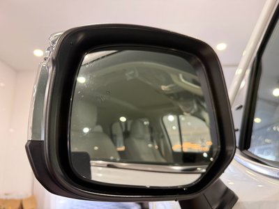 2025 Toyota LAND CRUISER 300 — миниатюра 62