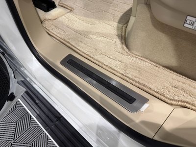 2025 Toyota LAND CRUISER 300 — миниатюра 36
