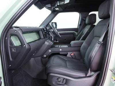 2023 LAND Rover DEFENDER photo 6