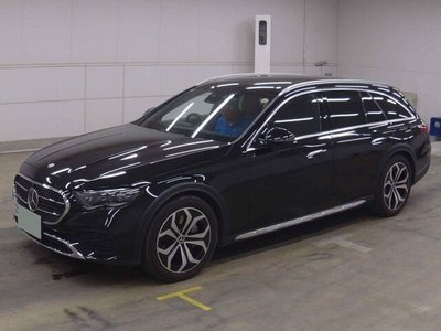 صورة 4 لـ 2024 Mercedes-BENZ E-CLASS