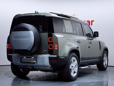 LAND ROVER DEFENDER - 4