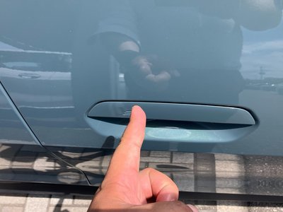 2025 BMW I4 缩略图 18