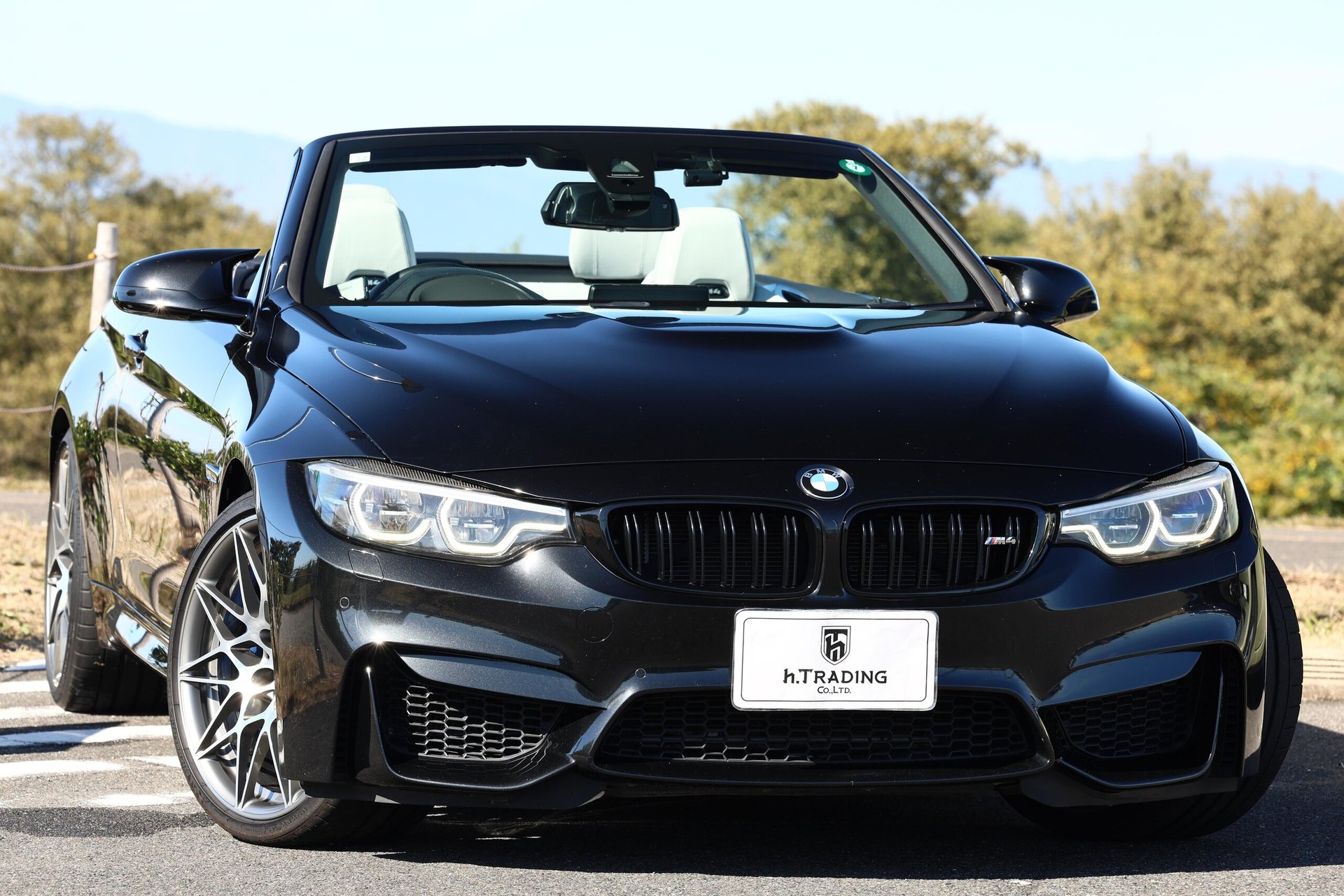 BMW M4 CABRIOLET - View 1