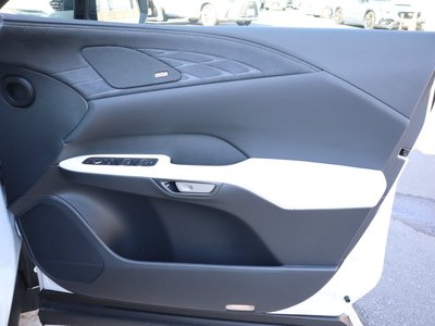 صورة مصغرة 60 لـ 2025 Lexus RX