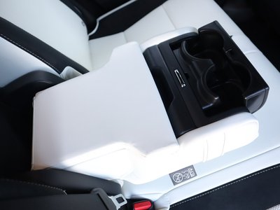 صورة مصغرة 68 لـ 2025 Lexus RX