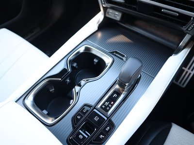 صورة مصغرة 66 لـ 2025 Lexus RX