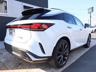 صورة 7 لـ 2025 Lexus RX