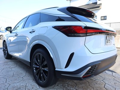 صورة 5 لـ 2025 Lexus RX