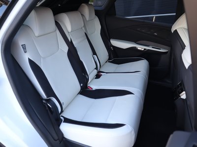 صورة مصغرة 48 لـ 2025 Lexus RX