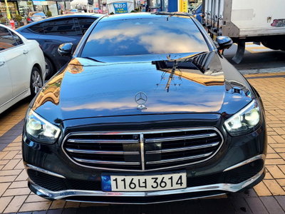 MERCEDES-BENZ E-CLASS