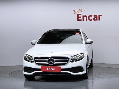MERCEDES-BENZ E-CLASS - 2