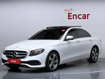 MERCEDES-BENZ E-CLASS - 1