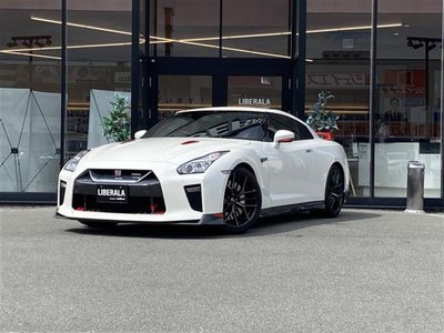 NISSAN GT-R - 3