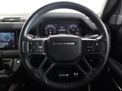 LAND ROVER DEFENDER - 10