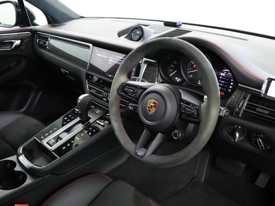 PORSCHE MACAN - 7