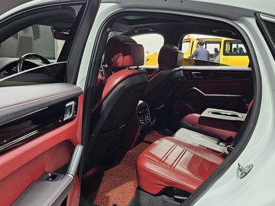 2021 Porsche CAYENNE 缩略图 11