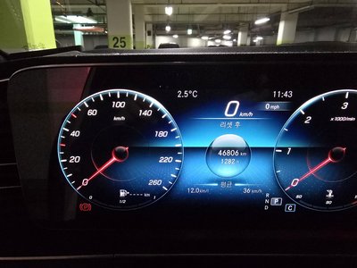 MERCEDES-BENZ GLE - 6