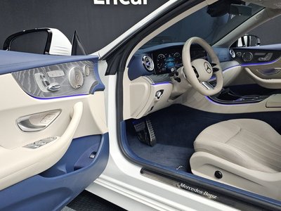 MERCEDES-BENZ E-CLASS - 10