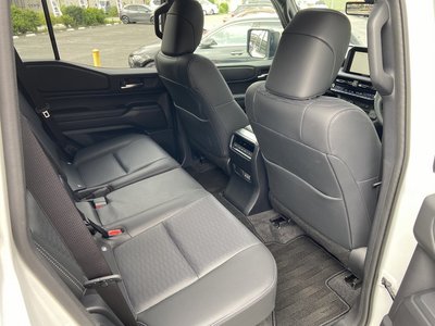 2025 Toyota LAND CRUISER 250 — миниатюра 40