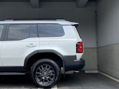 2025 Toyota LAND CRUISER 250 — миниатюра 28