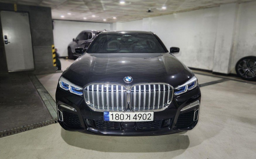 BMW 7 SERIES - View 1
