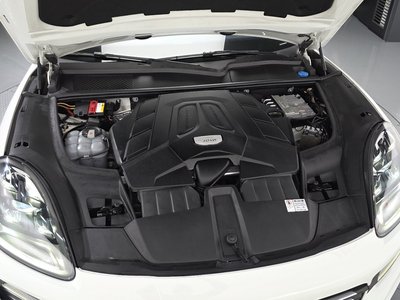 صورة 7 لـ 2019 Porsche CAYENNE