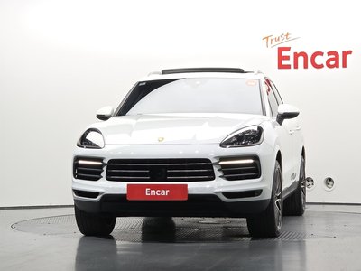 صورة 2 لـ 2019 Porsche CAYENNE