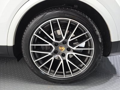 صورة 8 لـ 2019 Porsche CAYENNE