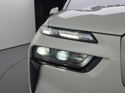 صورة 9 لـ 2026 BMW X7